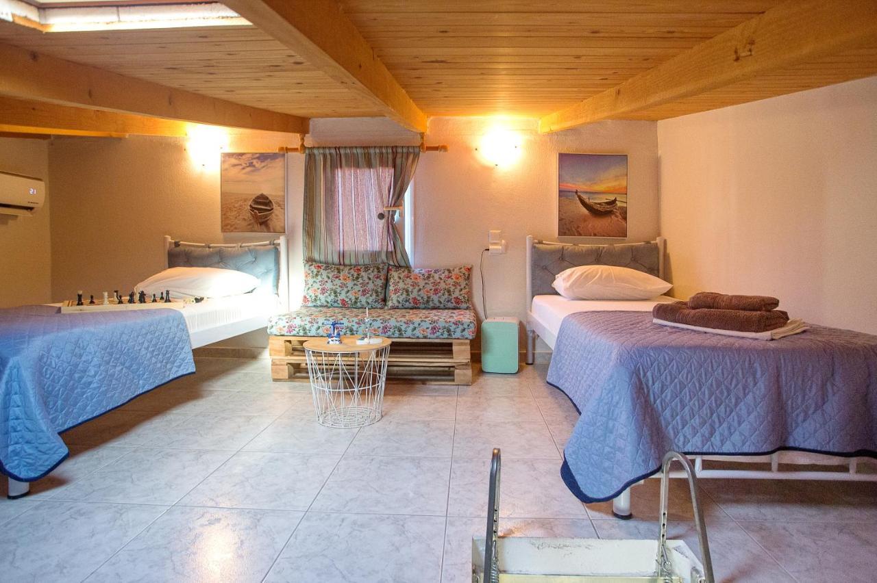 Holiday House Ioanna 2 - Loft เนอาเปรามอส ภายนอก รูปภาพ