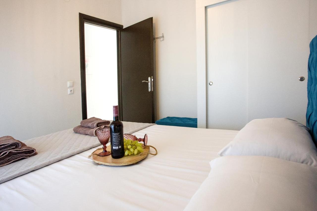 Holiday House Ioanna 2 - Loft เนอาเปรามอส ภายนอก รูปภาพ