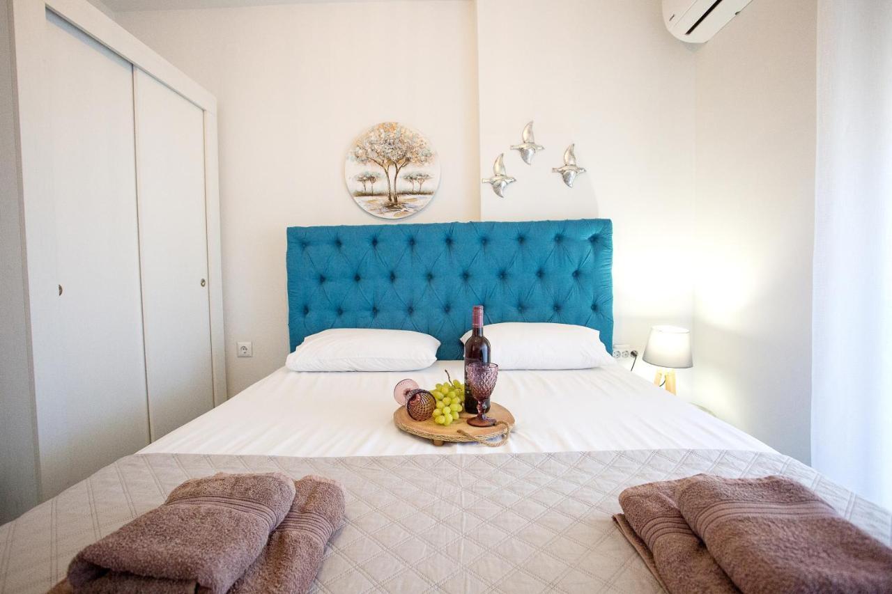 Holiday House Ioanna 2 - Loft เนอาเปรามอส ภายนอก รูปภาพ